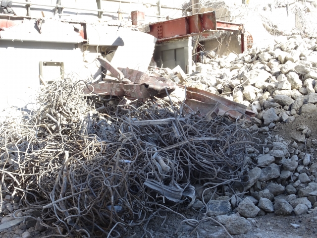 建設現場の鉄筋・鋼材